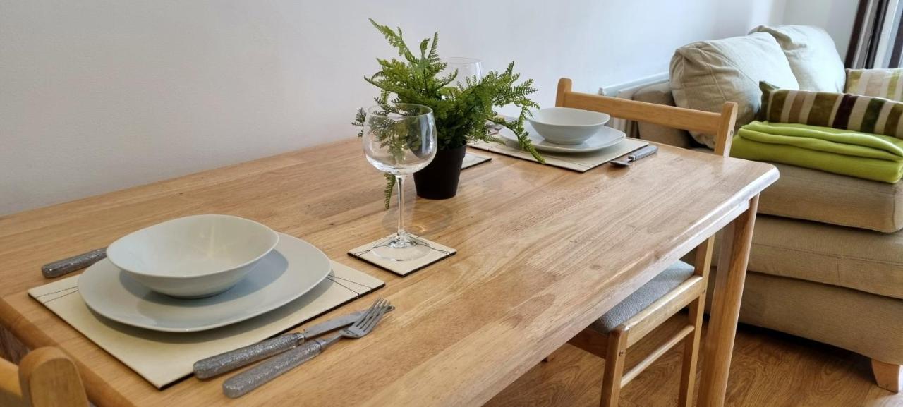 360 Serviced Accommodations - Colchester Marine Quay - 1 Double Bedroom Apartment Luaran gambar